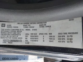 2005 Chevrolet Colorado 1SC LS Z85 with VIN 1GCCS136058255172, listed as a IAAI auction lot 41393249 with 285,982 mi miles. Bid and sale history available at carsss.com. Image 9.