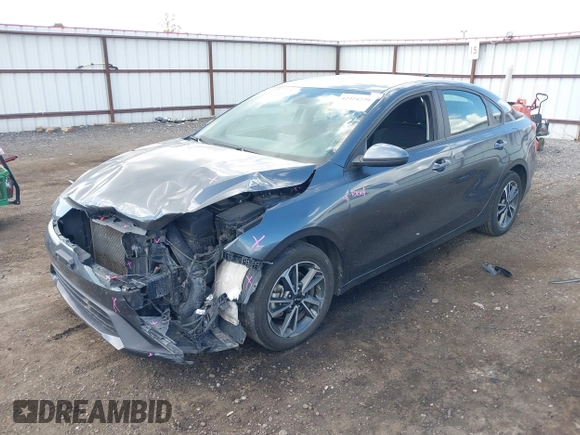 2022 Kia Forte LXS z VIN 3KPF24AD2NE455301, wystawiony jako IAAI lot #42324239 z przebiegiem 56 078 mil mil oraz . Historia ofert i sprzedaży dostępna na DreamBid. Obrazek 18.