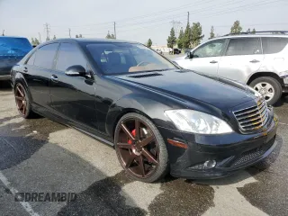 2007 Mercedes-Benz S 550 with VIN WDDNG71XX7A103152, listed as a Copart auction lot 60936705 with 106,127 mi miles and Salvage title. Bid and sale history available at DreamBid. Image 4.