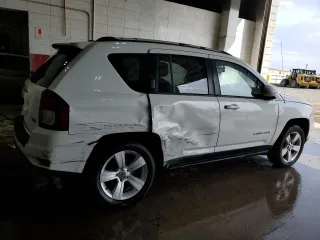 2016 Jeep Compass Latitude с VIN 1C4NJCEA8GD614948, выставлен на аукционе Copart как лот 53073365 с пробегом 147 545 миль миль и На запчасти • Non repairable. История ставок и продаж доступна на DreamBid. Изображение 3.