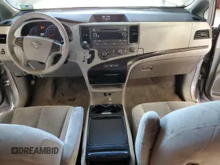 2011 Toyota Sienna LE AAS with VIN 5TDKK3DC8BS094296, listed as a Copart auction lot 85596894 with 156,952 mi miles and Salvage title. Bid and sale history available at DreamBid. Image 8.