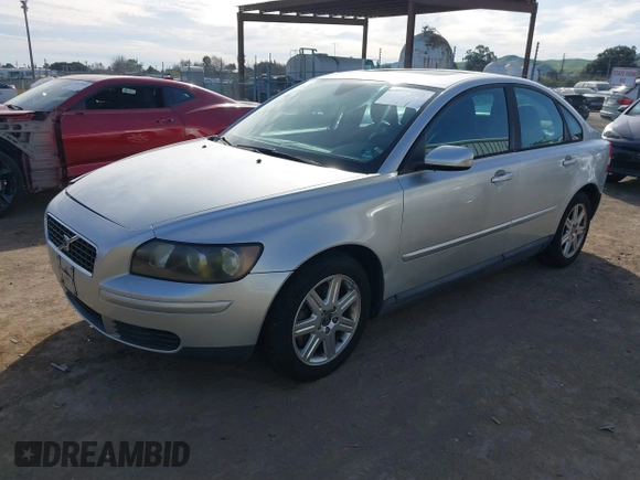 2006 Volvo S40 2.4L with VIN YV1MS390062206586, listed as a IAAI auction lot 41637405 with 90,789 mi miles. Bid and sale history available at carsss.com. Image 17.