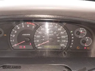 2005 Toyota Tundra SR5 with VIN 5TBET34125S490679, listed as a IAAI auction lot 41807573 with 173,754 mi miles. Bid and sale history available at carsss.com. Image 7.