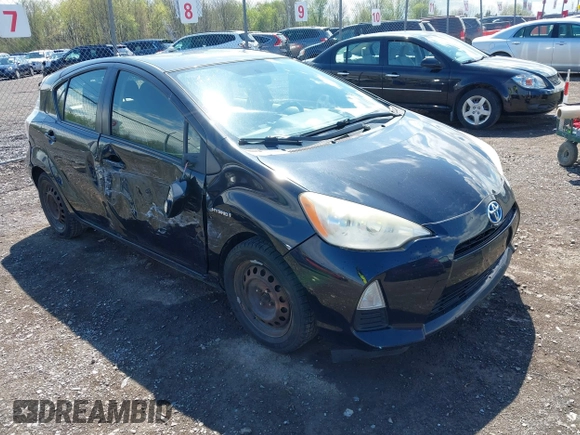 2013 Toyota Prius One z VIN JTDKDTB36D1034028, wystawiony jako IAAI lot #42172387 z przebiegiem 245 325 mil mil oraz . Historia ofert i sprzedaży dostępna na DreamBid. Obrazek 1.