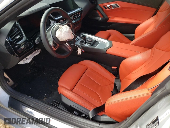 2022 BMW Z4 sDriveM40i with VIN WBAHF9C08NWX40835, listed as a Copart auction lot 68417882 with 9,165 mi miles and . Bid and sale history available at DreamBid. Image 7.