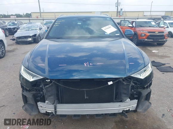 2021 Audi Q8 Prestige z VIN WA1CVBF11MD022043, wystawiony jako IAAI lot #41948487 z przebiegiem 35 738 mil mil oraz . Historia ofert i sprzedaży dostępna na DreamBid. Obrazek 13.