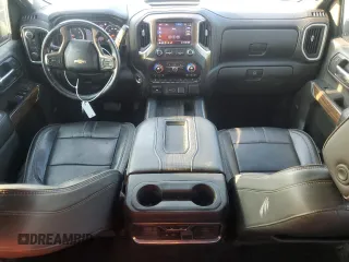 2020 Chevrolet Silverado 3500HD High Country with VIN 1GC4YVEYXLF156957, listed as a Copart auction lot 71217424 with 114,026 mi miles and Salvage Title. Bid and sale history available at carsss.com. Image 9.
