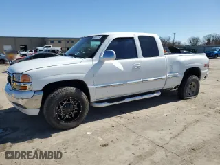 1999 GMC New Sierra 1500 SLE with VIN 2GTEK19T1X1565469, listed as a Copart auction lot 46587775 with 199,697 mi miles and Salvage Title. Bid and sale history available at carsss.com. Image 1.