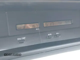 2001 Toyota Avalon XL z VIN 4T1BF28B91U183347, wystawiony jako IAAI lot #42441956 z przebiegiem 310 167 mil mil oraz . Historia ofert i sprzedaży dostępna na DreamBid. Obrazek 7.