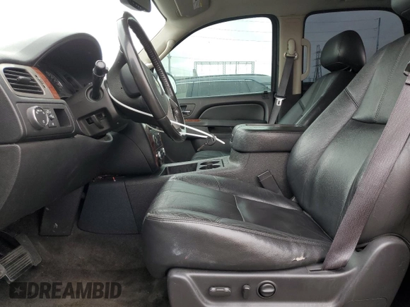 2013 Chevrolet Tahoe LT with VIN 1GNSCBE03DR106164, listed as a Copart auction lot 53738575 with 126,885 mi miles and Salvage title. Bid and sale history available at DreamBid. Image 7.