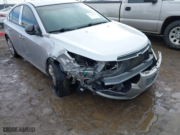 2013 Chevrolet Cruze LS with VIN 1G1PA5SH2D7243942, listed as a IAAI auction lot 41651301 with 147,151 mi miles. Bid and sale history available at carsss.com. Image 6.