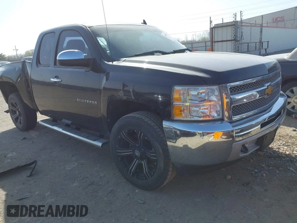 2013 Chevrolet Silverado 1500 LT with VIN 1GCRKSE77DZ267690, listed as a IAAI auction lot 41801357 with 70,964 mi miles and . Bid and sale history available at DreamBid. Image 1.
