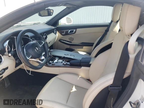 2020 Mercedes-Benz SLC 300 z VIN W1KPK3JAXLF169788, wystawiony jako Copart lot #63054754 z przebiegiem 20 666 mil mil oraz Szkody całkowita. Historia ofert i sprzedaży dostępna na DreamBid. Obrazek 7.