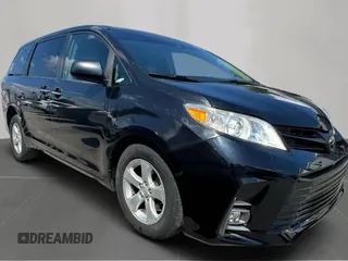 2017 Toyota Sienna L z VIN 5TDZZ3DC4HS860169, wystawiony jako Copart lot #62226845 z przebiegiem 113 813 mil mil oraz Czysty tytuł • Clean title. Historia ofert i sprzedaży dostępna na DreamBid. Obrazek 1.