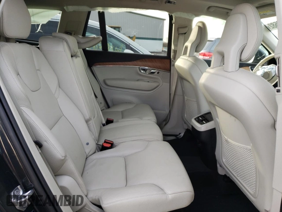 2021 Volvo XC90 Momentum with VIN YV4A22PKXM1715639, listed as a Copart auction lot 69568582 with 25,138 mi miles. Bid and sale history available at carsss.com. Image 11.