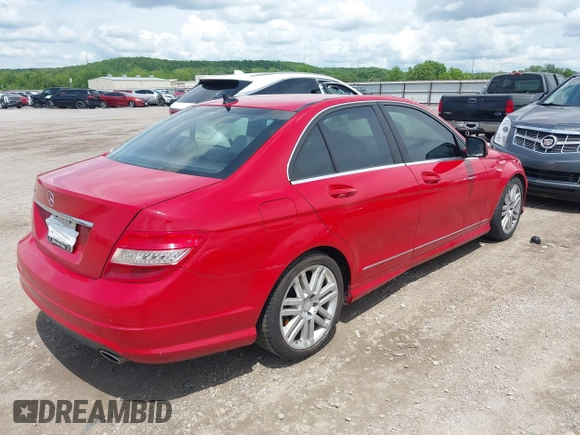 2008 Mercedes-Benz C 300 Sport z VIN WDDGF54X58F049016, wystawiony jako IAAI lot #42171900 z przebiegiem 249 669 mil mil oraz . Historia ofert i sprzedaży dostępna na DreamBid. Obrazek 4.