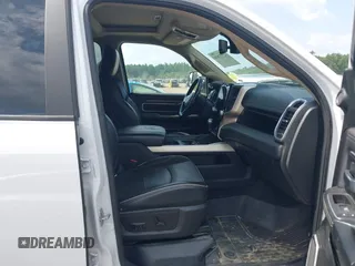 2020 Ram 2500 Laramie with VIN 3C6UR5FJ3LG141592, listed as a IAAI auction lot 42777818 with 194,980 mi miles and . Bid and sale history available at DreamBid. Image 5.