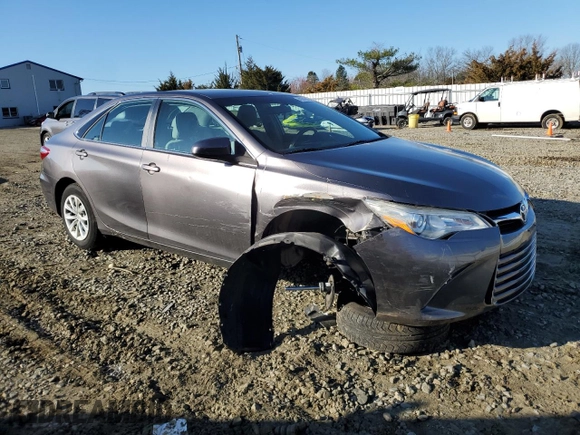 2015 Toyota Camry XLE with VIN 4T4BF1FK7FR482345, listed as a Copart auction lot 49749005 with 112,813 mi miles and Salvage Title. Bid and sale history available at carsss.com. Image 4.