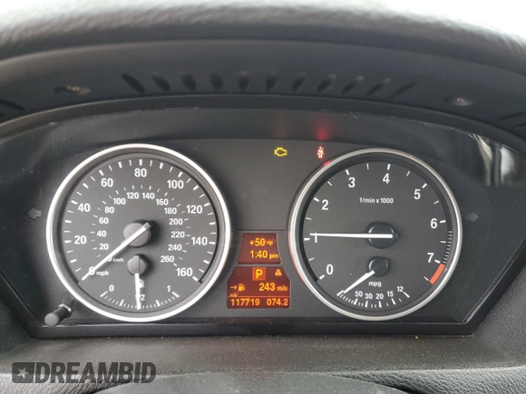 2013 BMW X5 xDrive35i with VIN 5UXZV4C59D0E09161, listed as a Copart auction lot 52372115 with 117,719 mi miles and Salvage Title. Bid and sale history available at carsss.com. Image 9.