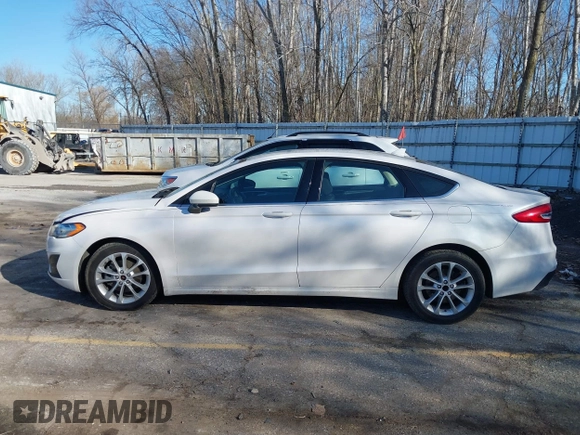 2020 Ford Fusion SE с VIN 3FA6P0HD1LR122177, выставлен на аукционе IAAI как лот 41749652 с пробегом 54 365 миль миль и . История ставок и продаж доступна на DreamBid. Изображение 14.