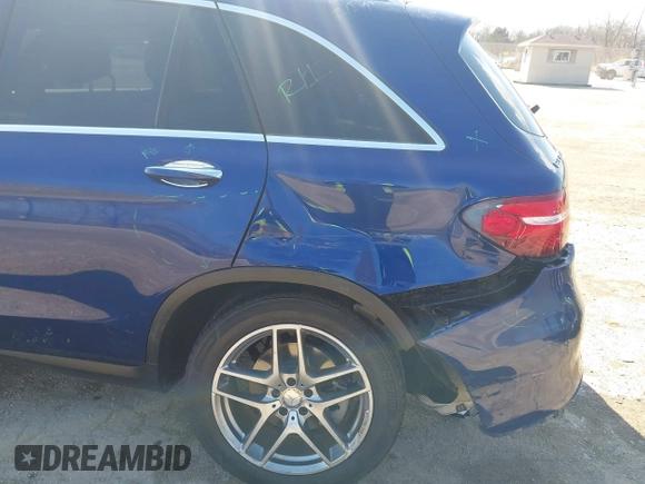 2017 Mercedes-Benz GLC with VIN WDC0G4JB8HF131862, listed as a IAAI auction lot 42109293 with 68,469 mi miles. Bid and sale history available at carsss.com. Image 6.
