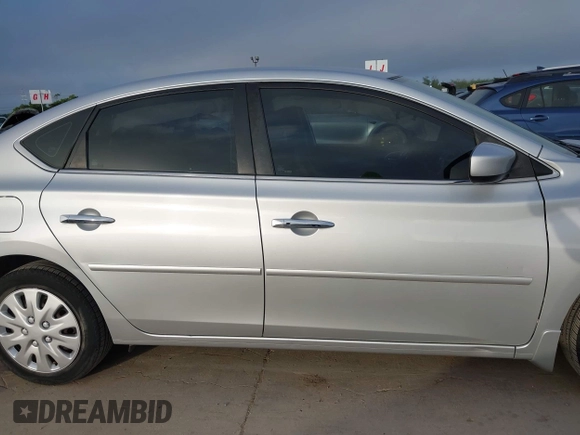 2017 Nissan Sentra S z VIN 3N1AB7AP2HY250721, wystawiony jako IAAI lot #42572969 z przebiegiem 83 713 mil mil oraz . Historia ofert i sprzedaży dostępna na DreamBid. Obrazek 13.
