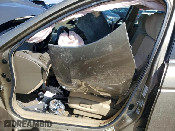 2009 Honda Accord LX-P with VIN 1HGCP26469A044236, listed as a Copart auction lot 49244925 with 118,376 mi miles and Salvage Title. Bid and sale history available at DreamBid. Image 7.