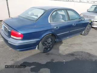 2003 Hyundai Sonata with VIN KMHWF25S33A751747, listed as a IAAI auction lot 41493851 with 101,748 mi miles. Bid and sale history available at carsss.com. Image 4.