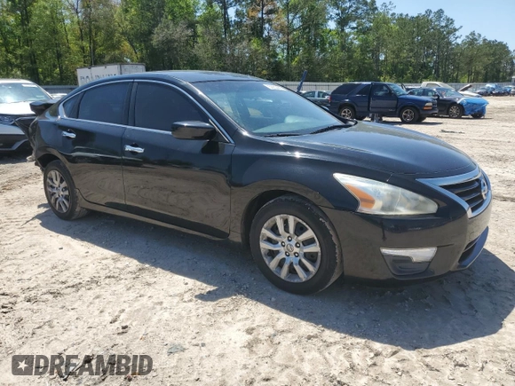 2014 Nissan Altima SV with VIN 1N4AL3AP5EN337188, listed as a Copart auction lot 52202925 with 206,671 mi miles and Salvage Title. Bid and sale history available at DreamBid. Image 4.