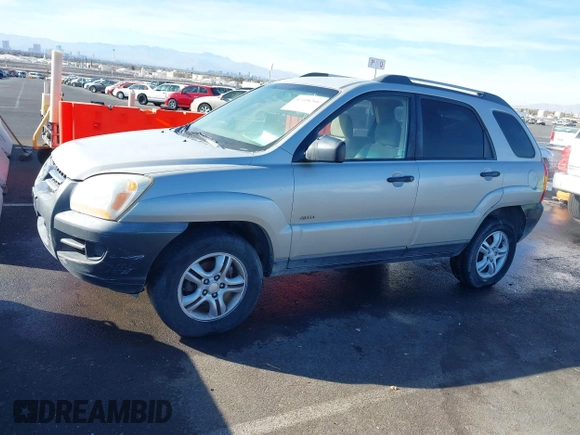 2005 Kia Sportage LX with VIN KNDJE723957066325, listed as a IAAI auction lot 41408266 with 225,570 mi miles and . Bid and sale history available at carsss.com. Image 13.