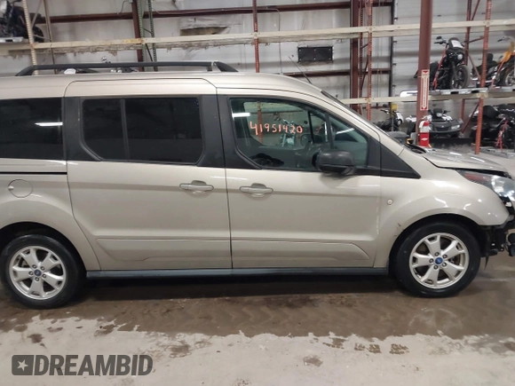 2015 Ford Transit Connect XLT z VIN NM0GS9F75F1183168, wystawiony jako IAAI lot #41951420 z przebiegiem 211 444 mil mil oraz . Historia ofert i sprzedaży dostępna na DreamBid. Obrazek 13.