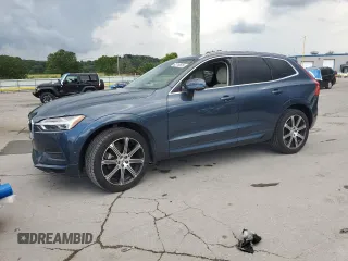 2018 Volvo XC60 Momentum with VIN YV4102RK7J1085836, listed as a Copart auction lot 62719695 with 113,750 mi miles and Salvage title. Bid and sale history available at DreamBid. Image 1.