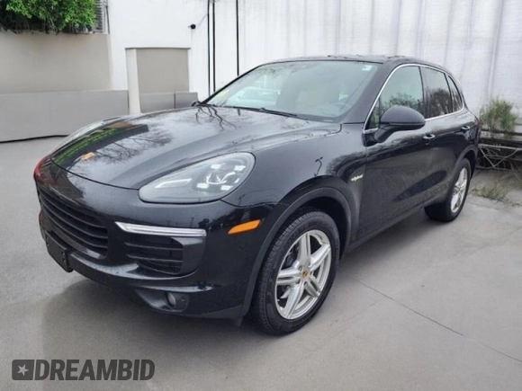 2016 Porsche Cayenne S E-Hybrid with VIN WP1AE2A23GLA63912, listed as a Copart auction lot 49523665 with 114,237 mi miles and Clean title. Bid and sale history available at DreamBid. Image 2.