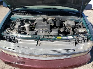 1998 Chevrolet Astro Cargo Van w/YF7 with VIN 1GBDM19W2WB142029, listed as a Copart auction lot 47374535 with 355,539 mi miles and Salvage Title. Bid and sale history available at carsss.com. Image 12.