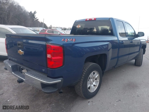 2018 Chevrolet Silverado 1500 LT with VIN 1GCVKREC6JZ114833, listed as a IAAI auction lot 41329038 with 141,394 mi miles. Bid and sale history available at carsss.com. Image 4.
