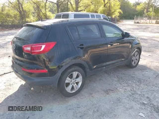 2012 Kia Sportage LX with VIN KNDPB3A24C7260973, listed as a IAAI auction lot 42035398 with 175,441 mi miles. Bid and sale history available at carsss.com. Image 4.