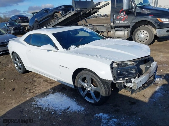 2014 Chevrolet Camaro LT with VIN 2G1FC1E33E9128622, listed as a IAAI auction lot 40918743 with NaN miles. Bid and sale history available at carsss.com. Image 1.