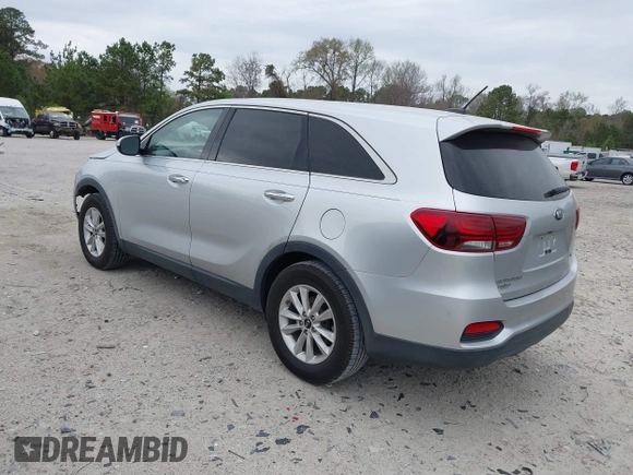 2019 Kia Sorento L with VIN 5XYPG4A30KG578171, listed as a IAAI auction lot 41875653 with 113,762 mi miles. Bid and sale history available at carsss.com. Image 3.