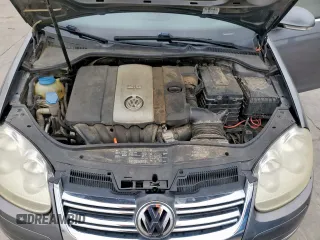 2006 Volkswagen Jetta 2.5L with VIN 3VWRF71K96M799116, listed as a Copart auction lot 54176185 with 181,449 mi miles and Salvage title. Bid and sale history available at DreamBid. Image 11.