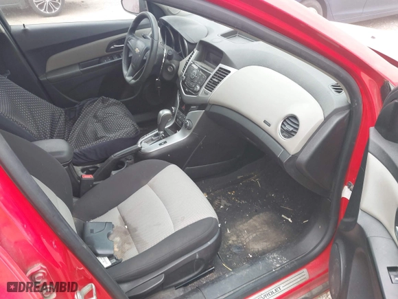 2014 Chevrolet Cruze LS with VIN 1G1PA5SG2E7151755, listed as a IAAI auction lot 42043027 with 194,071 mi miles. Bid and sale history available at carsss.com. Image 5.