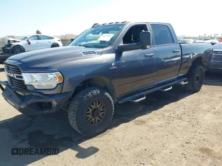 2019 Ram 2500 Lone Star с VIN 3C6UR5DL5KG607820, выставлен на аукционе IAAI как лот 41646952 с пробегом 115 983 миль миль и . История ставок и продаж доступна на DreamBid. Изображение 17.
