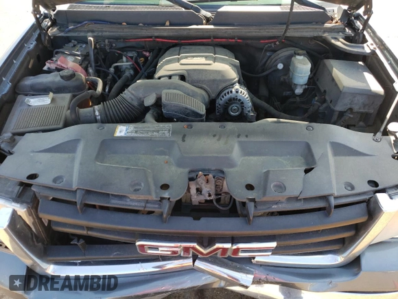 2008 GMC Sierra 1500 SLE1 z VIN 3GTEC13J58G244290, wystawiony jako Copart lot #52944255 z przebiegiem Nie podano mil oraz Szkody całkowita. Historia ofert i sprzedaży dostępna na DreamBid. Obrazek 11.