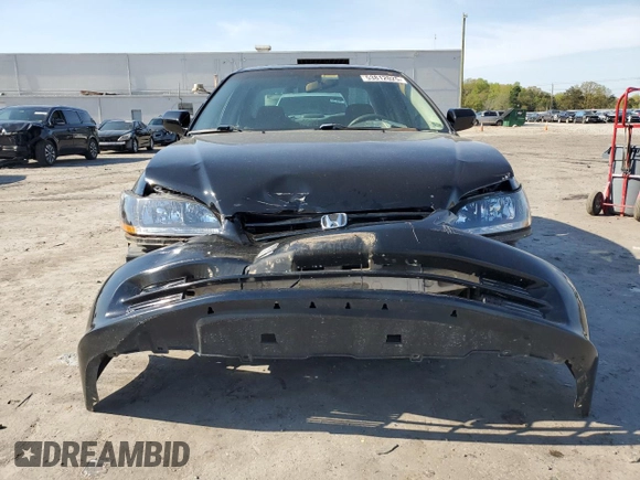 2002 Honda Accord SE with VIN 1HGCG56732A002169, listed as a Copart auction lot 53812025 with 178,387 mi miles and Clean title. Bid and sale history available at DreamBid. Image 5.