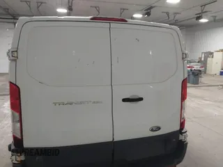 2015 Ford Transit с VIN 1FTNR2ZM3FKA90822, выставлен на аукционе IAAI как лот 42374269 с пробегом 145 279 миль миль и . История ставок и продаж доступна на DreamBid. Изображение 16.