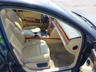 2005 Volkswagen Phaeton z VIN WVWAF03D058005435, wystawiony jako IAAI lot #41671418 z przebiegiem 87 199 mil mil oraz . Historia ofert i sprzedaży dostępna na DreamBid. Obrazek 5.