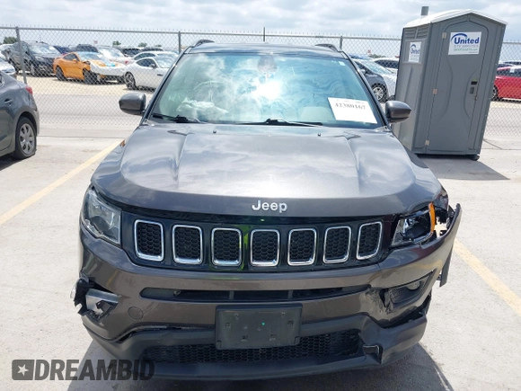 2018 Jeep Compass Latitude z VIN 3C4NJCBB6JT134227, wystawiony jako IAAI lot #42380167 z przebiegiem 67 807 mil mil oraz . Historia ofert i sprzedaży dostępna na DreamBid. Obrazek 12.