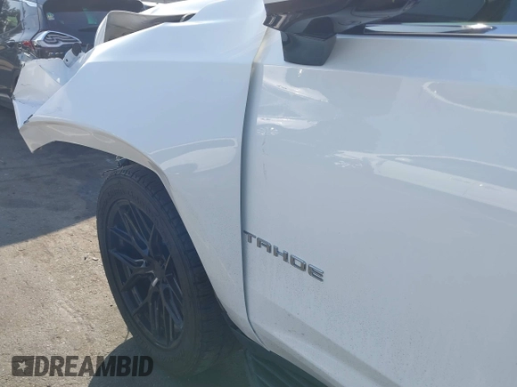 2021 Chevrolet Tahoe LT с VIN 1GNSCNKD5MR101752, выставлен на аукционе IAAI как лот 41597973 с пробегом 50 987 миль миль и . История ставок и продаж доступна на DreamBid. Изображение 20.
