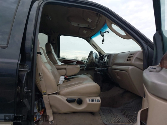 2003 Ford F-350 XL with VIN 1FTSW31P83EB99522, listed as a IAAI auction lot 41883514 with Not Provided miles and . Bid and sale history available at DreamBid. Image 5.