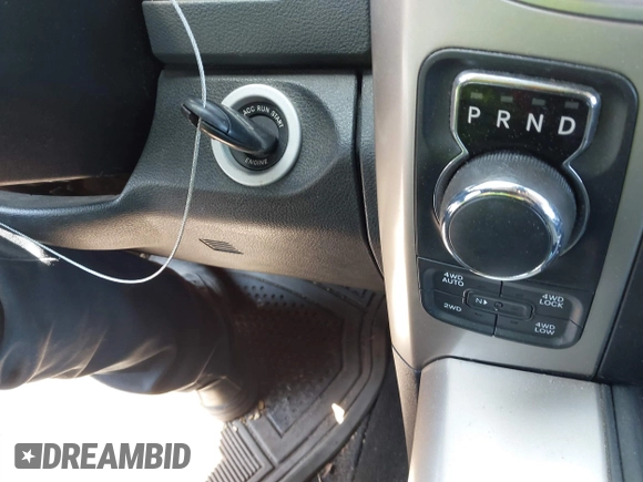 2015 Ram 1500 Big Horn z VIN 1C6RR7LT2FS731349, wystawiony jako IAAI lot #42189905 z przebiegiem 152 613 mil mil oraz . Historia ofert i sprzedaży dostępna na DreamBid. Obrazek 11.