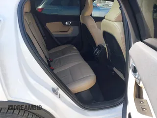 2022 Polestar 2 z VIN LPSED3KA8NL079546, wystawiony jako IAAI lot #41743211 z przebiegiem 26 509 mil mil oraz . Historia ofert i sprzedaży dostępna na DreamBid. Obrazek 8.